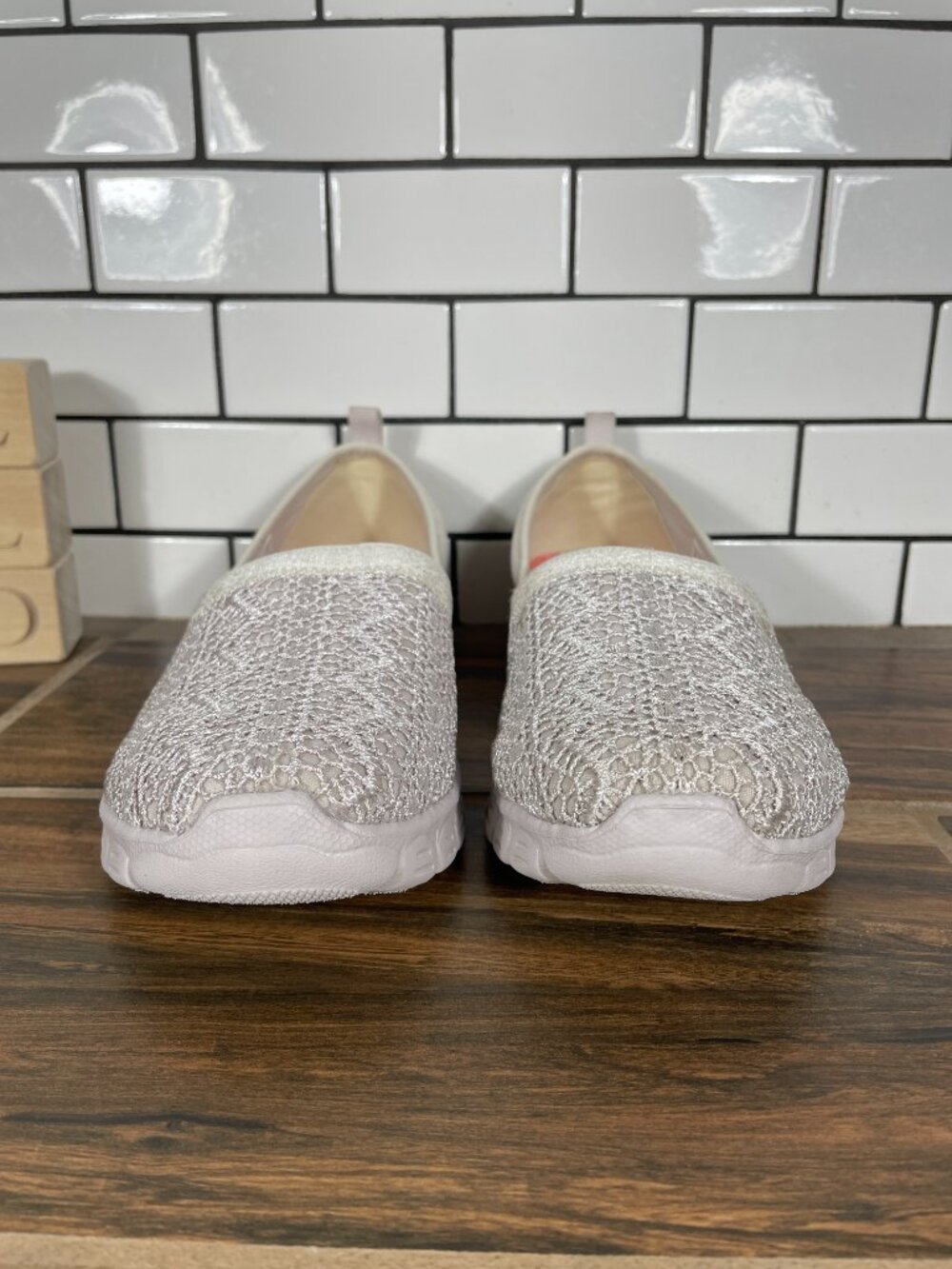 Skechers EZ Flex 3.0 Duchess Shoes Womens Size 8 Natural Comfort Slip On - Picture 3 of 13